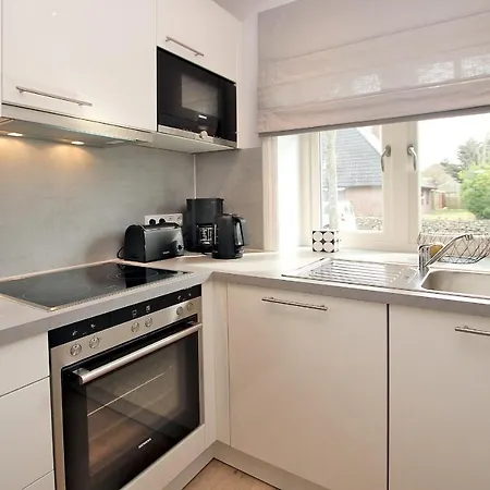 Feriehus Strandstrasse 2b Rechts, Luett Seehuus *