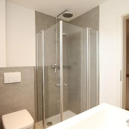 Feriehus Strandstrasse 2b Rechts, Luett Seehuus