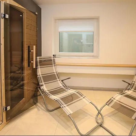 Strandstrasse 2b Rechts, Luett Seehuus Feriehus